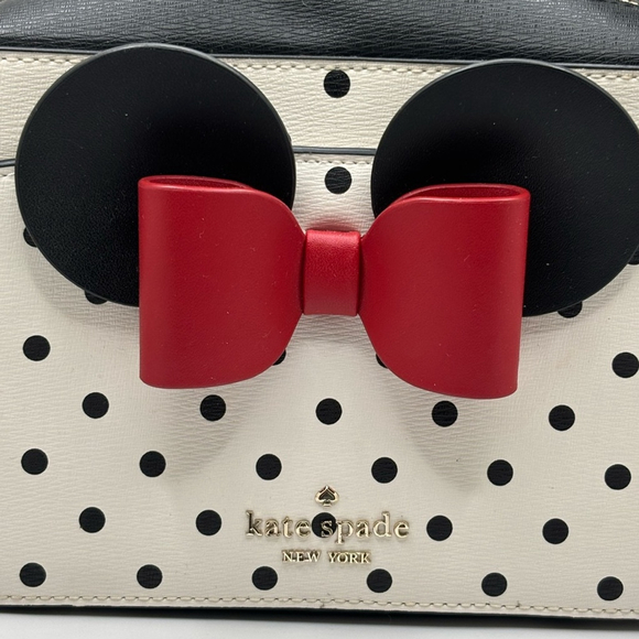 Kate Spade X Disney Minnie Mouse Polka Dot Crossbody Camera Bag- NWOT - Picture 5 of 9